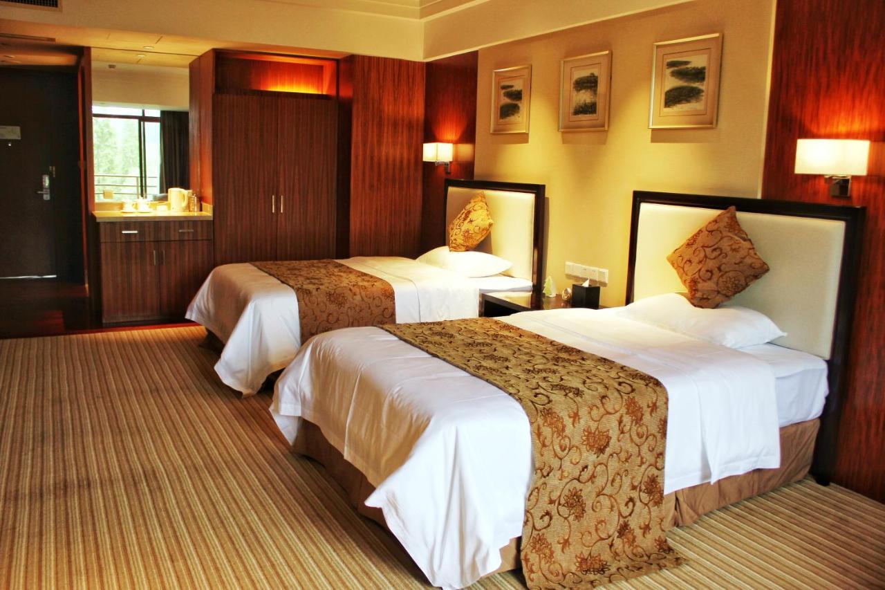 Jinling Riverside Hotel Nanking Exterior foto