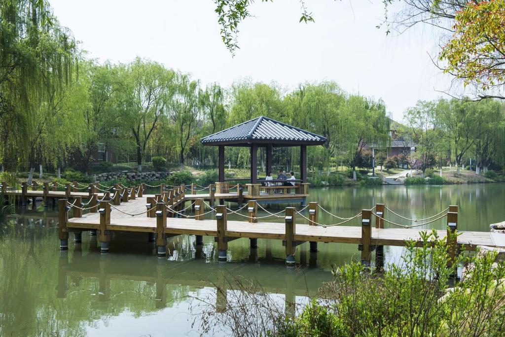 Jinling Riverside Hotel Nanking Exterior foto